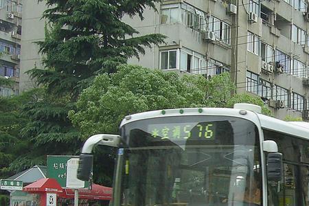 上海公交713路运行正常吗
