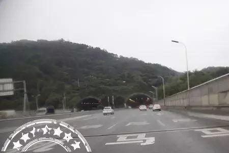 市区隧道变道算违章吗