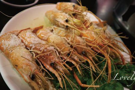熟虾仁可以钓笋壳吗
