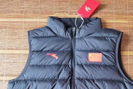 安踏加热马甲怎么用