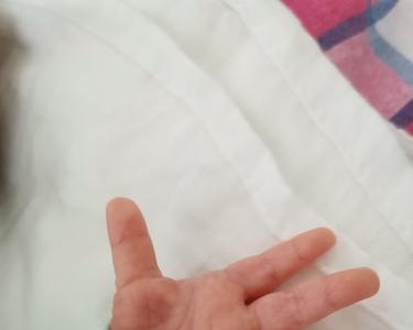 70天的宝宝十一斤八两正常吗