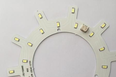 马蹄形家用led灯怎么修