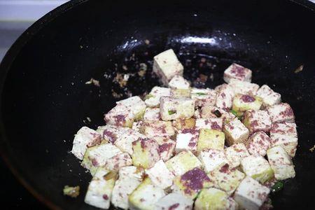 豆腐吃起来感觉有点渣的味道