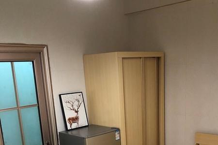冰柜可以放卧室吗