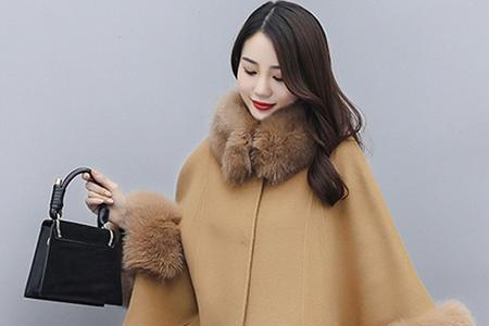 毛领大衣怎样不显老气