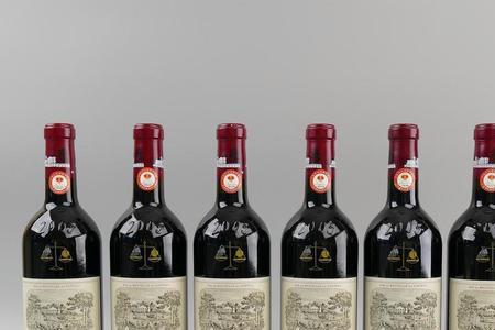 舒富红葡萄酒保质期多长