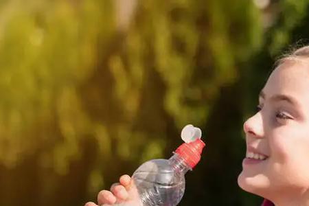 生活中碳酸水还有哪些特性呢