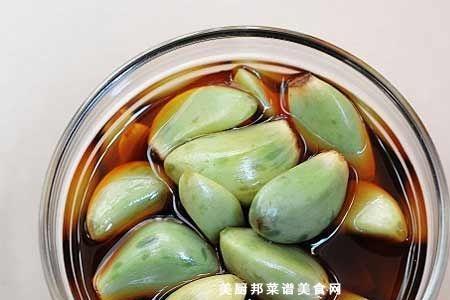 醋泡绿蒜的正确做法