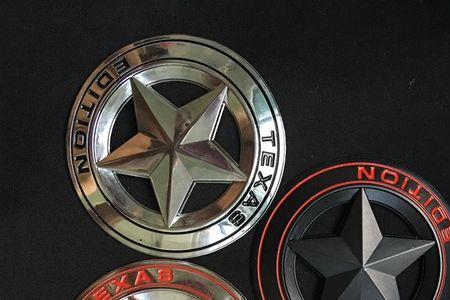 四颗星星的车标