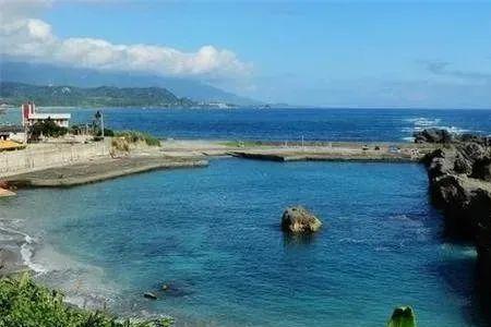 台湾岛和海南岛，哪个面积大