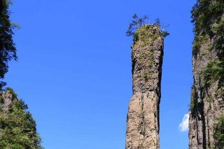 四川和湖北哪个地方适合旅游