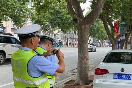 2022新交规应急车道停车怎么处罚