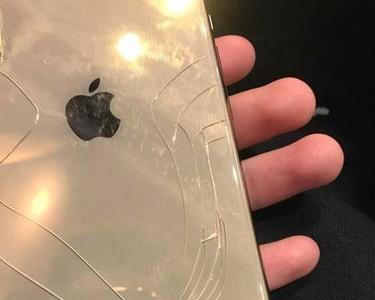 iphone内屏给摔了，换一下内屏得多少钱