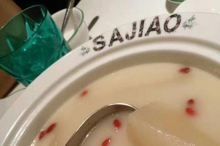 鸭爪萝卜汤