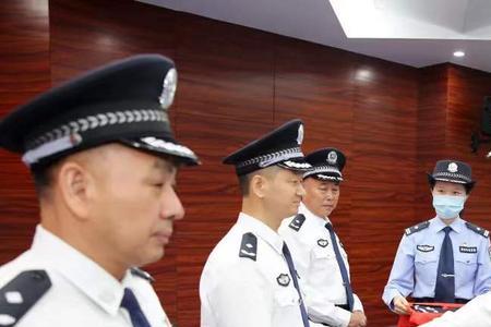 三级警监退休享受什么待遇