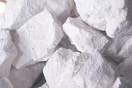 白云石粉和生石灰能同时使用吗