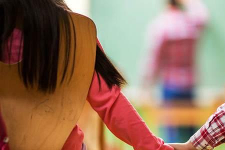 怎么和儿子女同学说对不起