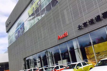 奥迪4s店为何都挂着一汽大众