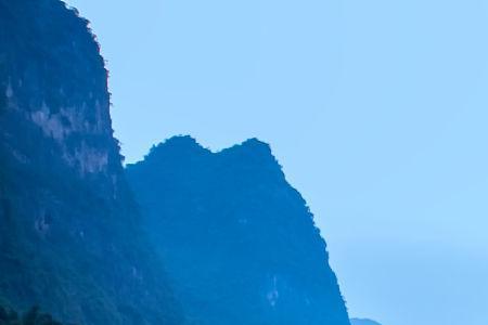 山不尽水无涯什么意思