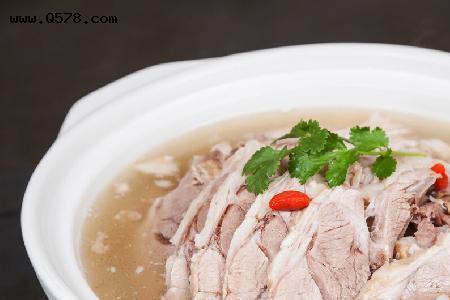 炖羊肉汤要放什么调料才好吃