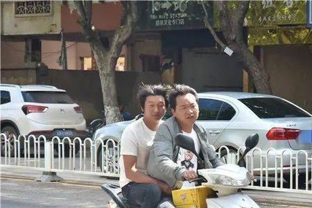湖北电动自行车戴头盔的规定