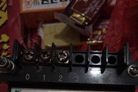 整流模块能加充电线么