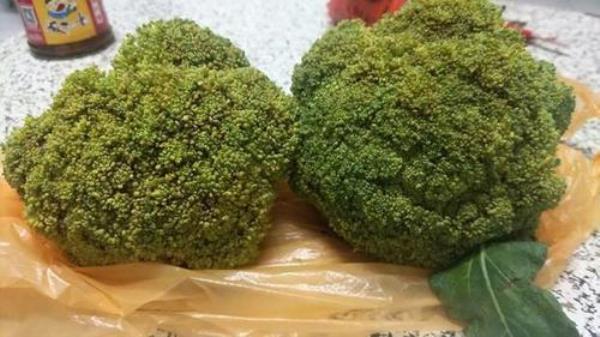 西兰花长毛能吃吗