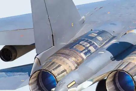 矢量发动机读音