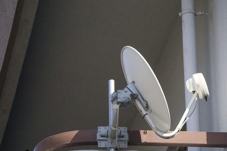 电视链接卫星天线要什么模式