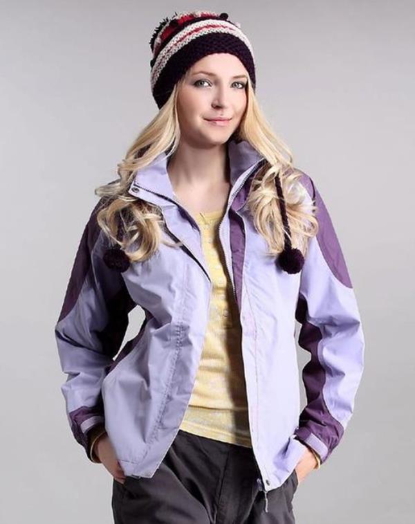 冲锋衣发黄了怎么清洗