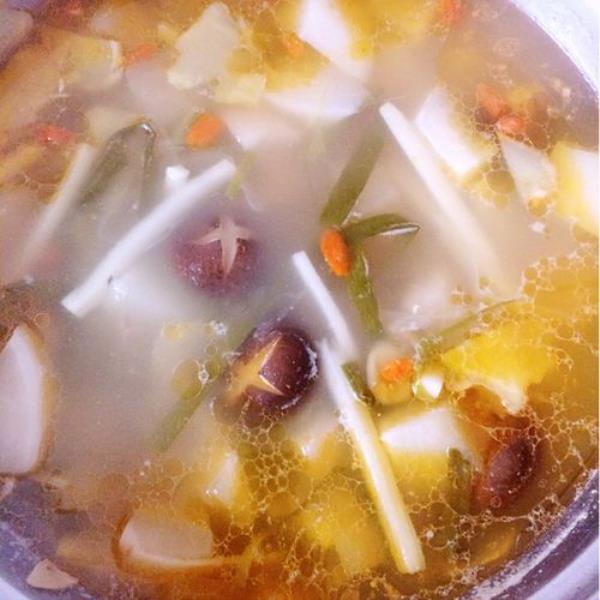 酸萝卜鸭汤的做法王刚