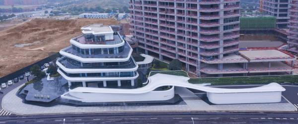 长沙润和滨江湾周围有什么大学