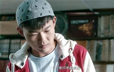 等着我韦安丽和哥哥相认了吗