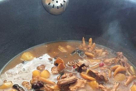 东北铁锅炖排骨做法