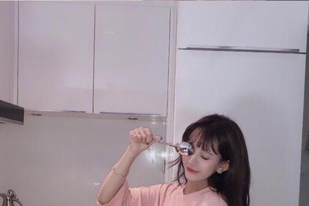 经久耐看的意思