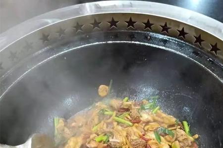 云南柴火鸡的正宗做法