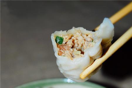 洋葱猪肉饺子热量