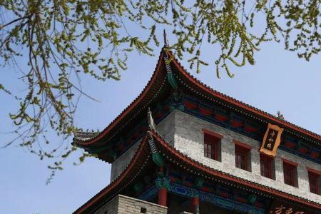 即墨古城城门忠孝什么意思