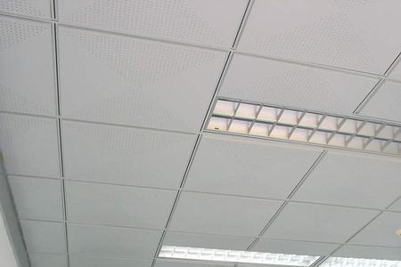 铝扣板吊顶凹槽施工方法