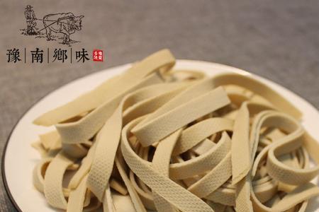 手工薄豆腐皮过程