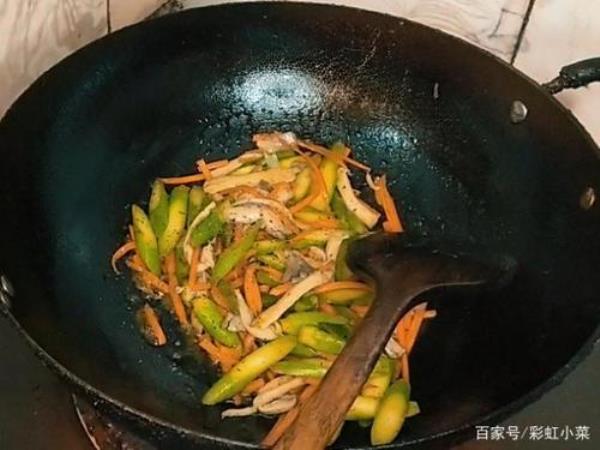 炒芦笋王刚