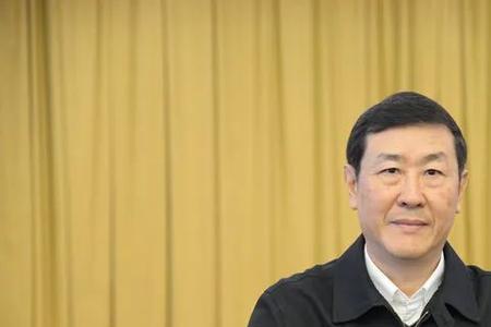 马以德与马化龙是父子吗