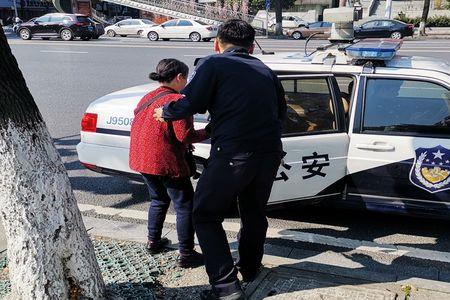 送领导回家找不到路怎么办