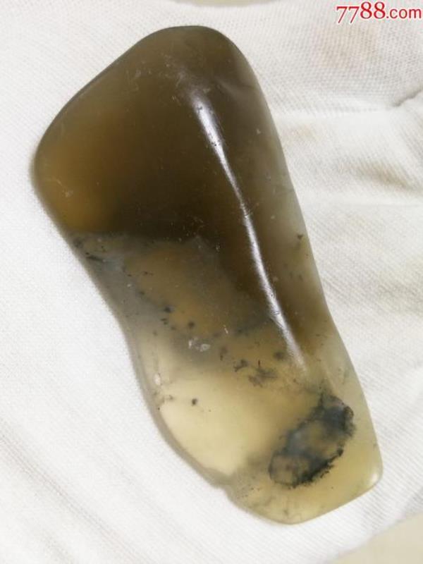 寿山牛角冻特征与鉴别