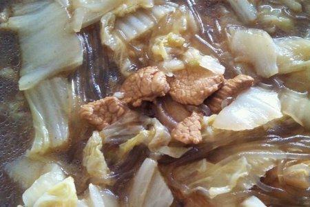 猪肉罐头炖白菜的做法