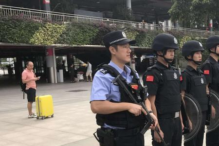 请问深圳民警出警时间规定