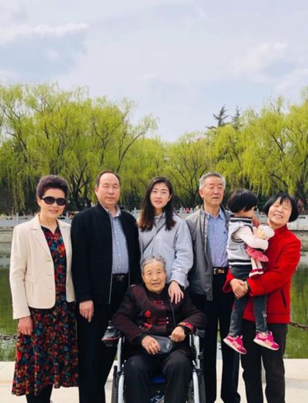 姥姥的姐姐的外孙女是近亲吗