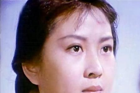 王力活了多少岁