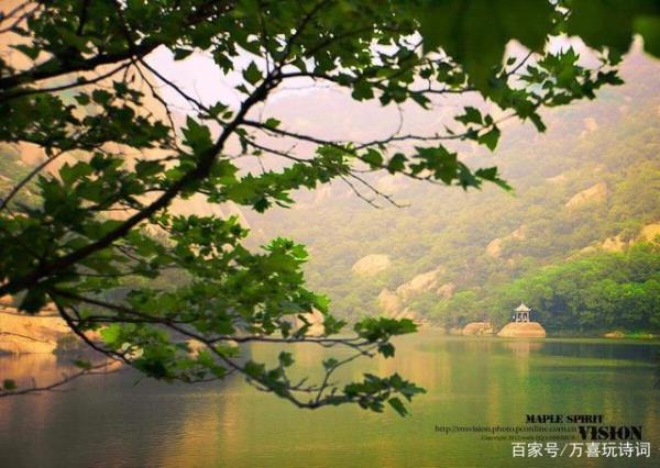 浮华散尽皆凡尘的意思