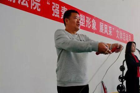 凝心聚力鼓干劲的诗句